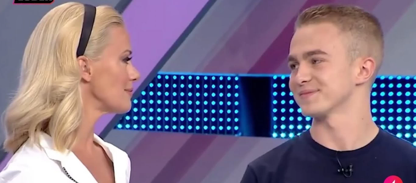 Ο «γύπας» του Ρουκ Ζουκ εισέβαλε στους «Κουκου» και τους «τρέλανε» - Οι ατάκες που τους άφησαν όλους «άφωνους» (βίντεο)